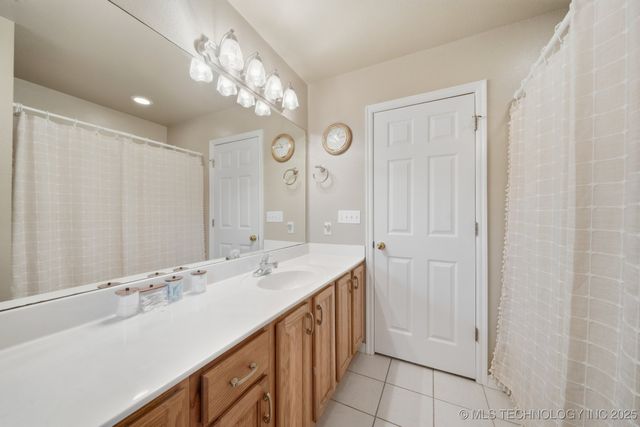 20302 S River Ranch Road W, Claremore, OK 74019