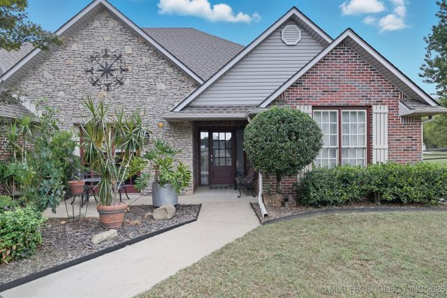 20302 S River Ranch Road W, Claremore, OK 74019