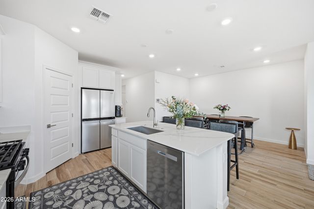 15347 W GRAY FOX Trail, Surprise, AZ 85387