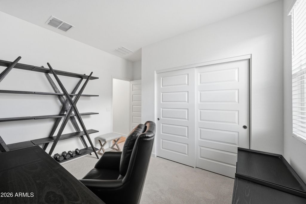 Image 16 of property listing at 15347 W GRAY FOX Trail, Surprise, AZ 85387