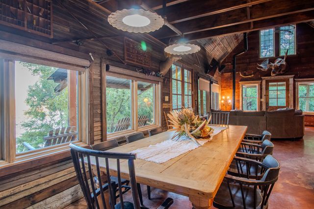 1294 River Road, Colbert, OK 74733