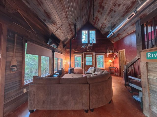 1294 River Road, Colbert, OK 74733