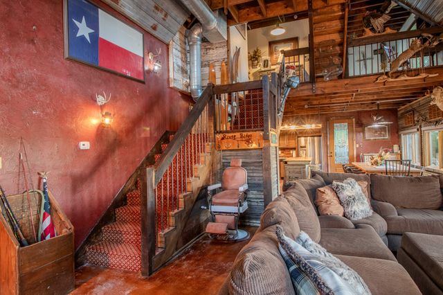 1294 River Road, Colbert, OK 74733