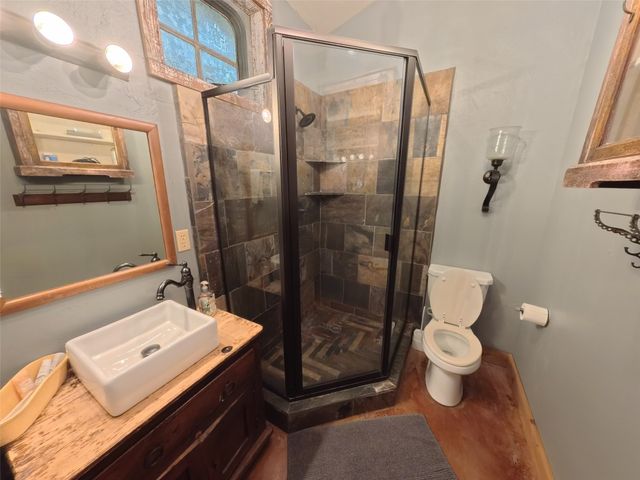 1294 River Road, Colbert, OK 74733