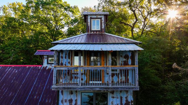 1294 River Road, Colbert, OK 74733