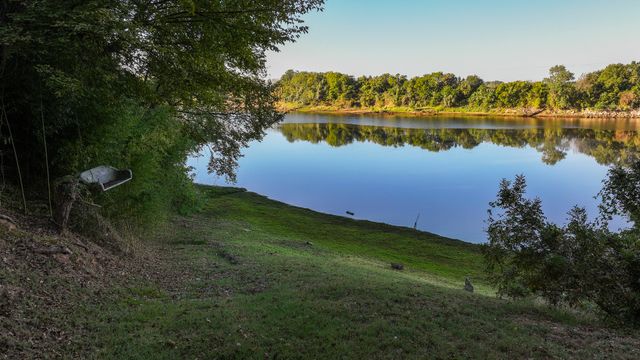 1294 River Road, Colbert, OK 74733