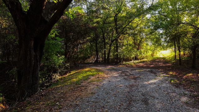 1294 River Road, Colbert, OK 74733