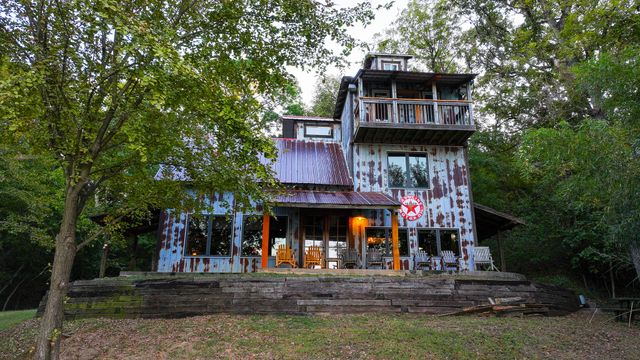 1294 River Road, Colbert, OK 74733