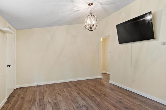 192 Reservoir St, Holden, MA 01520