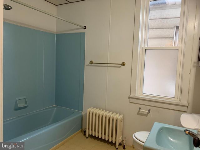 225 WASHINGTON ST, Bristol, PA 19007