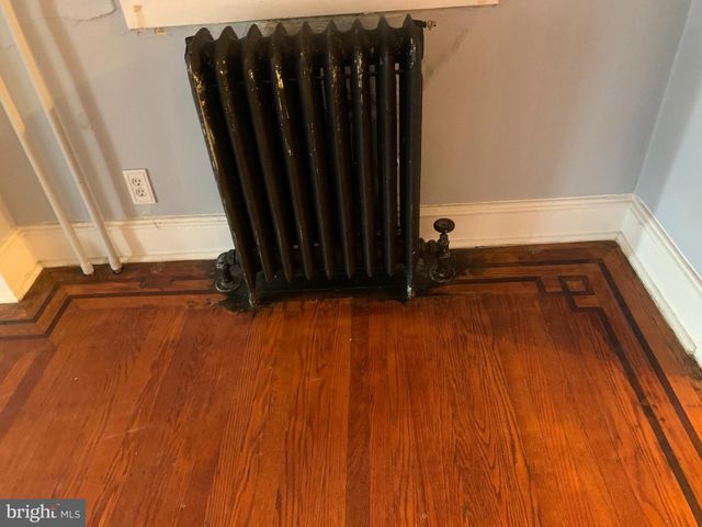 225 WASHINGTON ST, Bristol, PA 19007