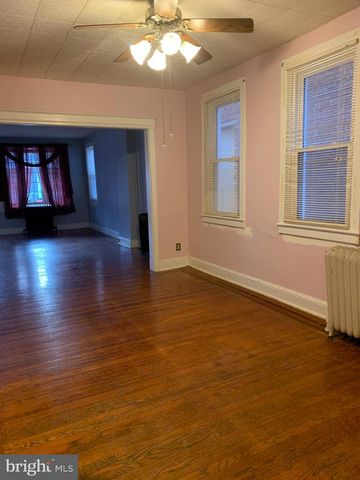 225 WASHINGTON ST, Bristol, PA 19007