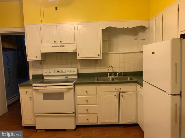 225 WASHINGTON ST, Bristol, PA 19007