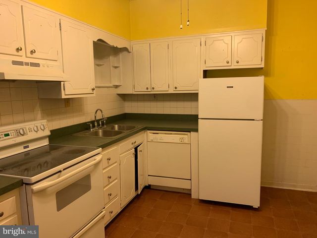 225 WASHINGTON ST, Bristol, PA 19007