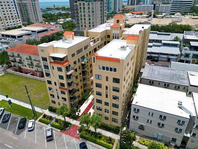 130 4TH AVENUE N 415, St Petersburg, FL 33701