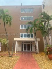 6950 Miami Gardens Dr 2-117A, Hialeah, FL 33015