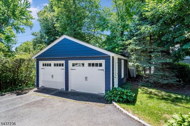2 Harvard St, Montclair Twp., NJ 07042