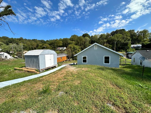 463 Manville Road, Gate City, VA 24251