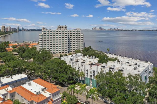 4950 BAYSHORE BOULEVARD 30, Tampa, FL 33611