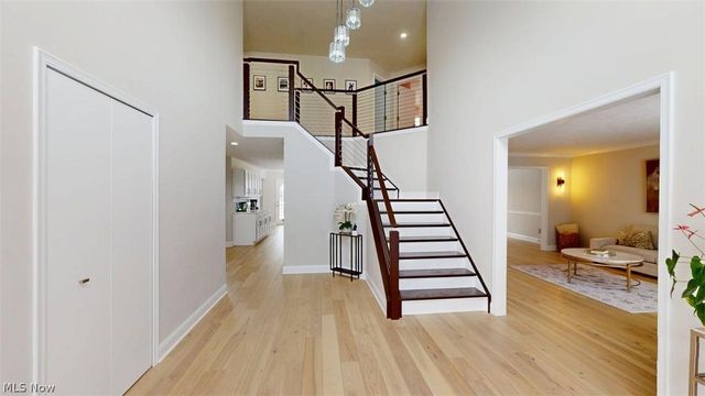 608 Dewitt Drive, Highland Heights, OH 44143