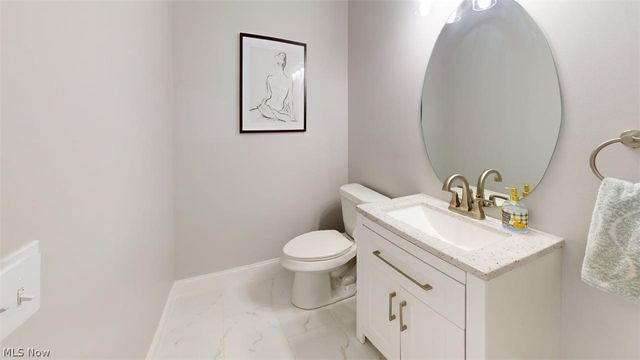 608 Dewitt Drive, Highland Heights, OH 44143