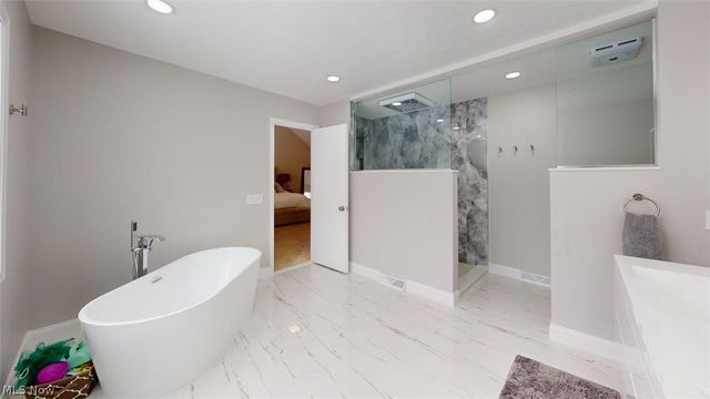 608 Dewitt Drive, Highland Heights, OH 44143