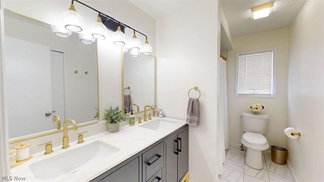 608 Dewitt Drive, Highland Heights, OH 44143