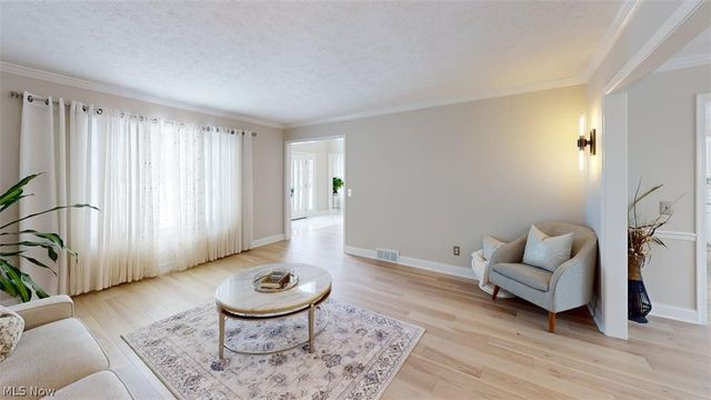 608 Dewitt Drive, Highland Heights, OH 44143