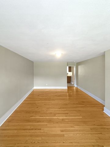 109 Hampshire Road 2, Methuen, MA 01844