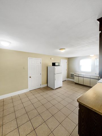 109 Hampshire Road 2, Methuen, MA 01844