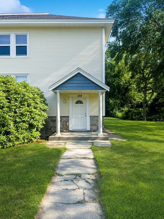 109 Hampshire Road 2, Methuen, MA 01844