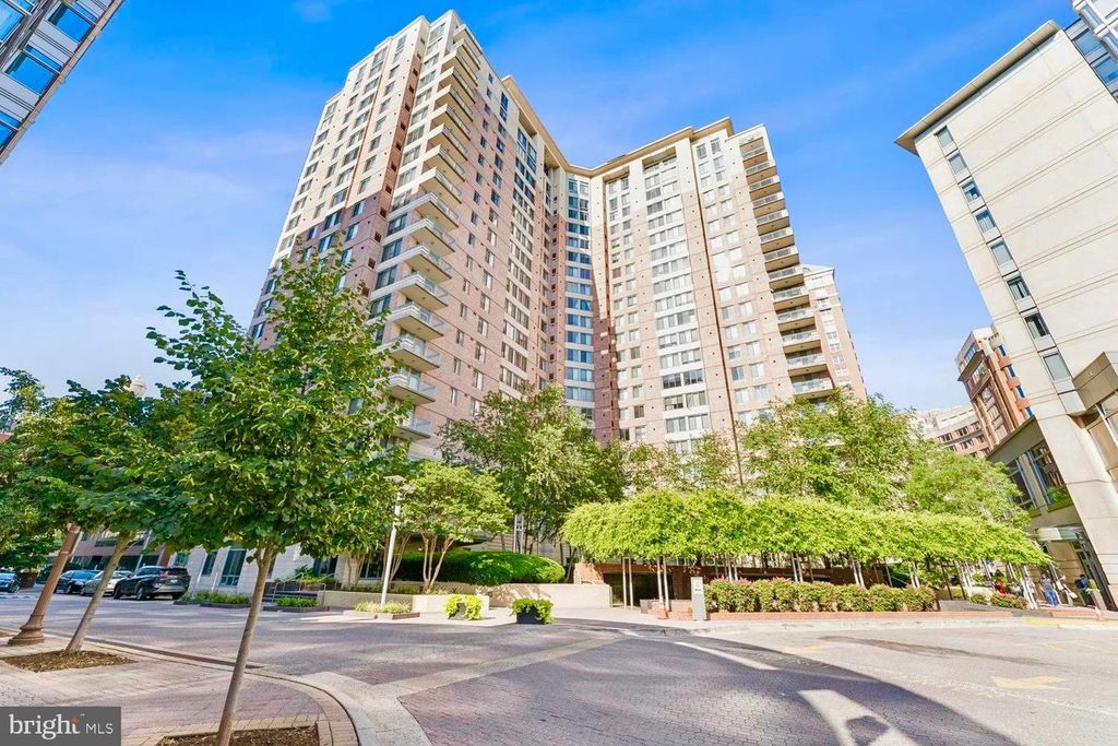 851 N GLEBE RD N #1712, Arlington, VA 22203