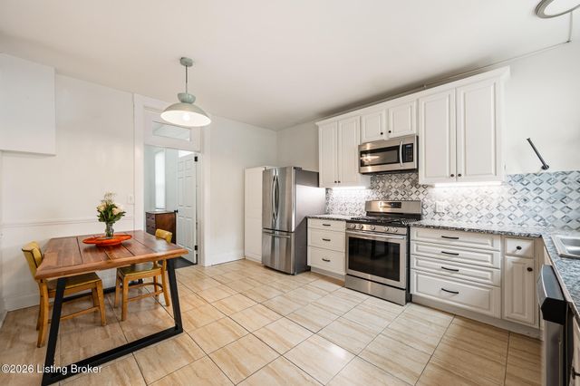 722 Camp St, Louisville, KY 40203