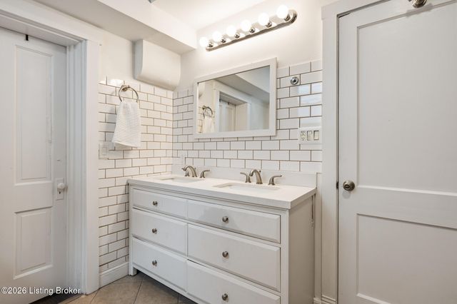 722 Camp St, Louisville, KY 40203