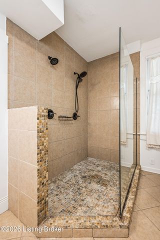 722 Camp St, Louisville, KY 40203