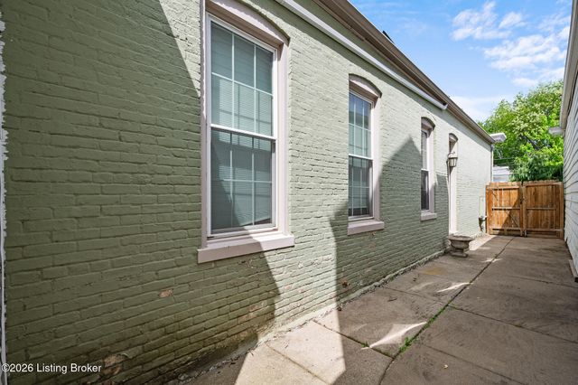 722 Camp St, Louisville, KY 40203