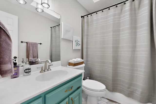 4940 Tb Catron Avenue NW, Albuquerque, NM 87114