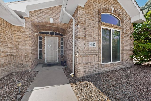 4940 Tb Catron Avenue NW, Albuquerque, NM 87114