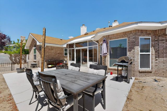 4940 Tb Catron Avenue NW, Albuquerque, NM 87114