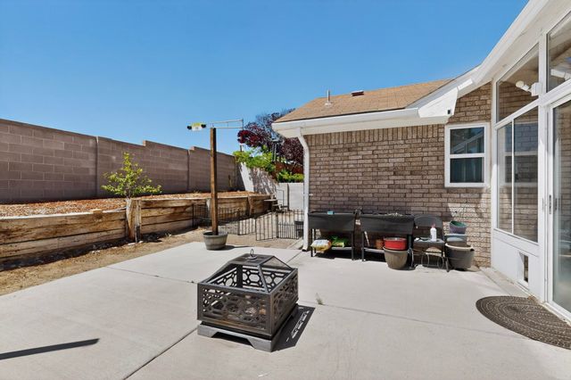 4940 Tb Catron Avenue NW, Albuquerque, NM 87114