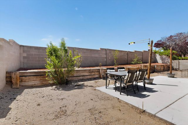 4940 Tb Catron Avenue NW, Albuquerque, NM 87114
