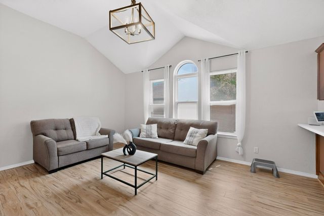 4940 Tb Catron Avenue NW, Albuquerque, NM 87114