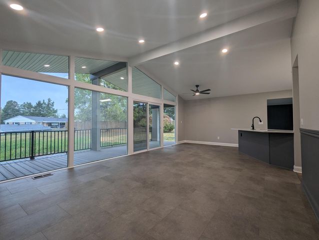 1811 Devon Drive 1811 Devon Drive, Springfield, OH 45503