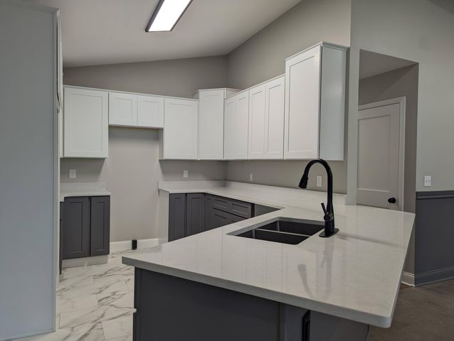 1811 Devon Drive 1811 Devon Drive, Springfield, OH 45503