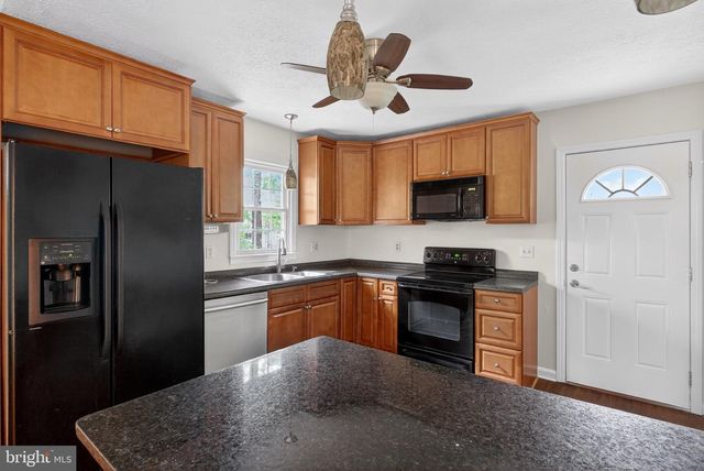 505 PINE HARBOUR DR, Mineral, VA 23117