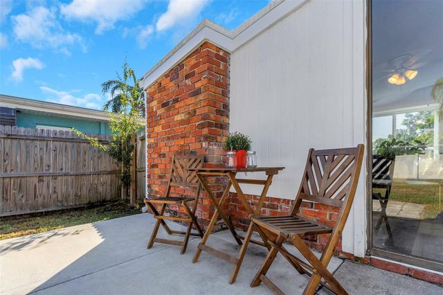 676 ORANGEWOOD DRIVE, Dunedin, FL 34698