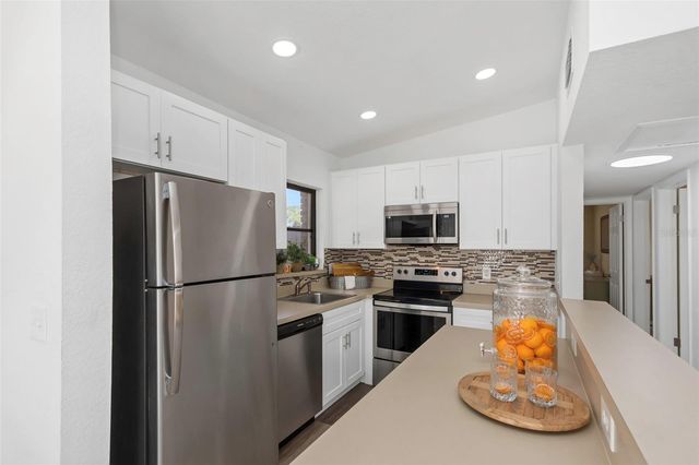 676 ORANGEWOOD DRIVE, Dunedin, FL 34698