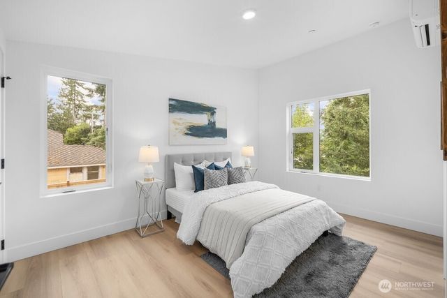 1214 NE 100th Street, Seattle, WA 98125