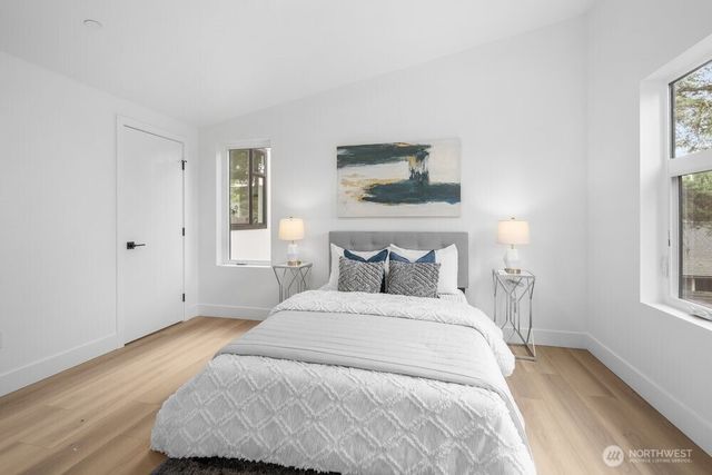 1214 NE 100th Street, Seattle, WA 98125