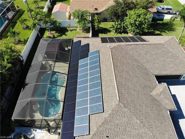 320 SE 28th TER, Cape Coral, FL 33904